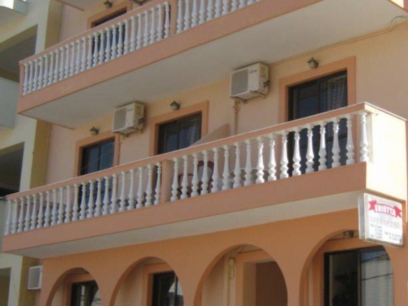 Erietta Apartments Karpatos Zewnętrze zdjęcie